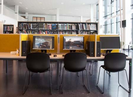 bord afskærmning med gul filt